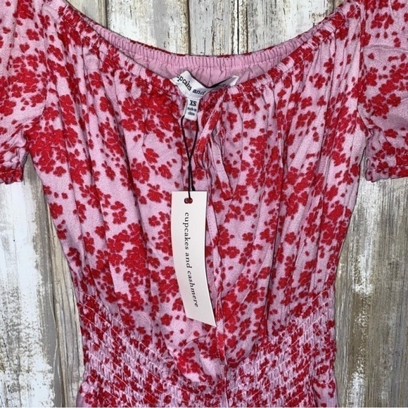 NWT Cupcakes & Cashmere Floral Puff Sleeve Smocked Waist Dress - Picture 5 of 5